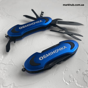 Гравировка логотипа на мультитулах