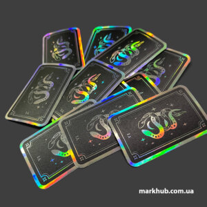 Неперевершені зображення на голографічних наліпках є неймовірно блискучими, з переливанням всіх кольорів веселки