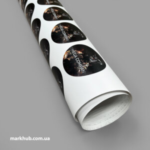 Широкоформатная печать ярких стикеров на пленке ORACAL