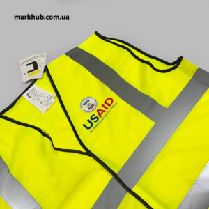 Брендирование сигнальных жилетов с логотипом компании