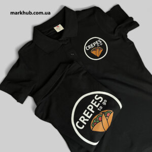 Черные футболки с нанесением яркого изображения или логотипа