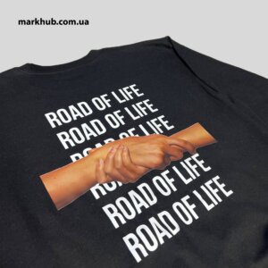 Печать качественного изображения на спине свитшота с точной цветопередачей